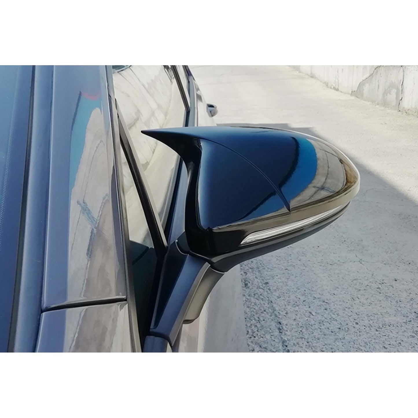 Huse în stil Batman pentru Golf 7