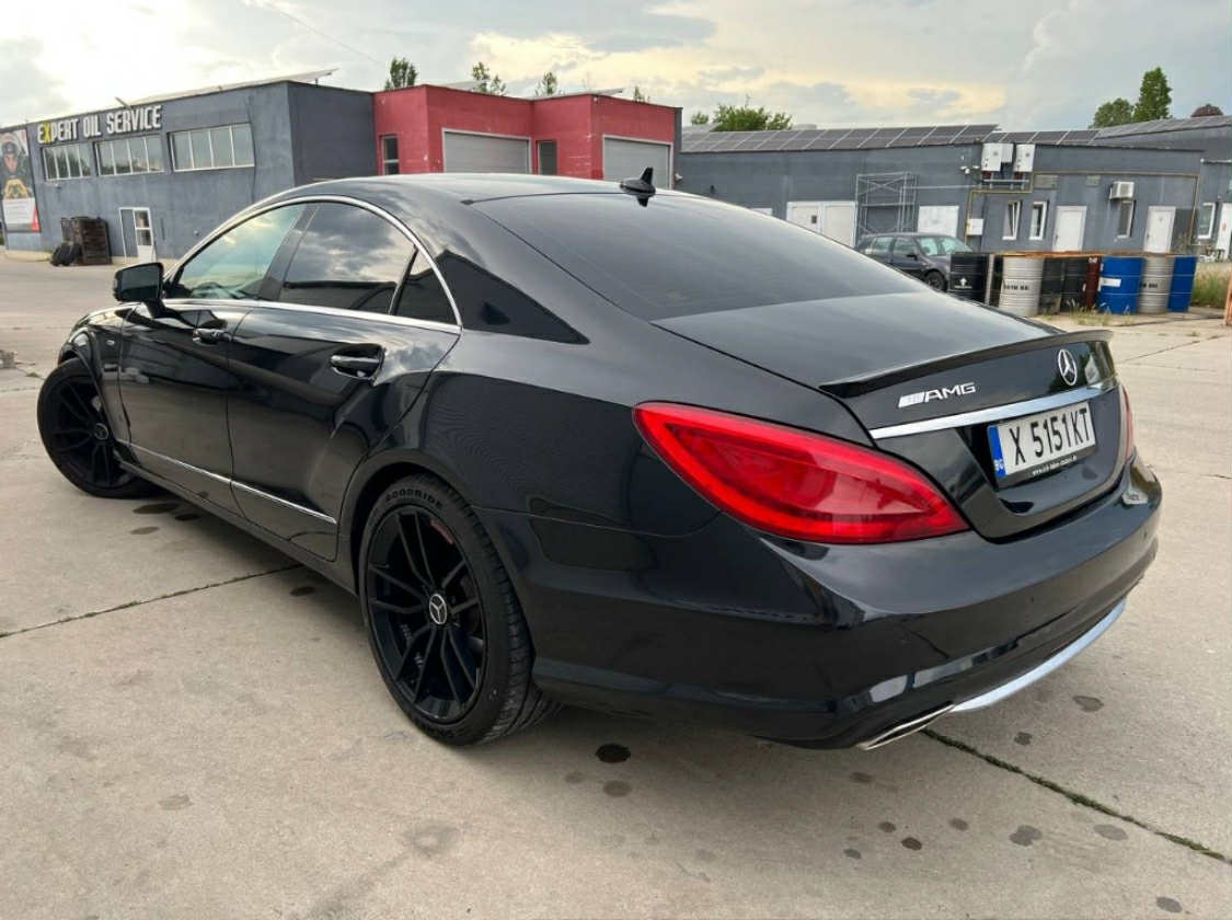 Eleron spate tip AMG pentru Mercedes CLS W218 2012-2017 lac negru piano