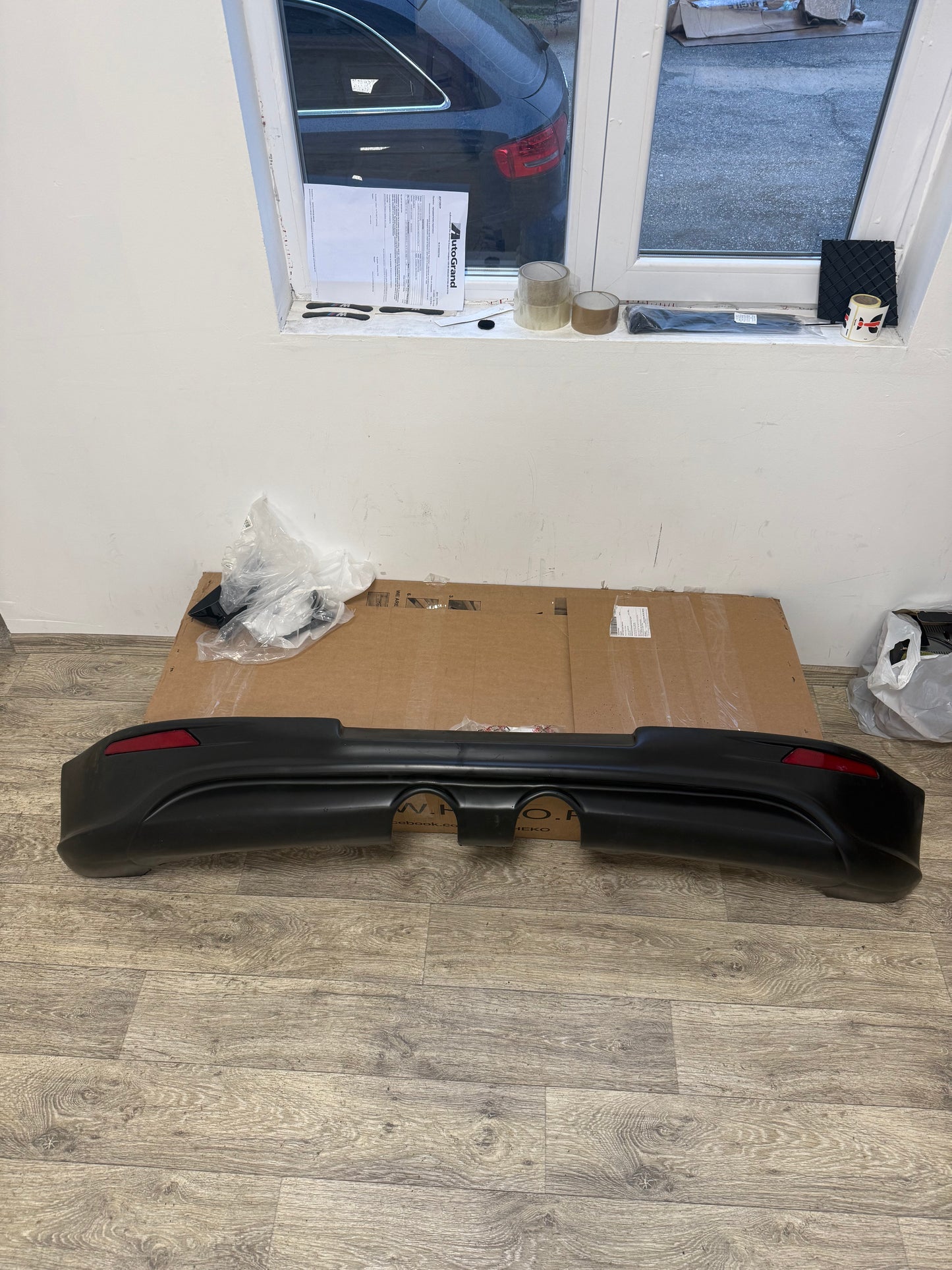 ДОБАВКА ЗА ЗАДНА БРОНЯ R32 СТИЛ ЗА GOLF 5